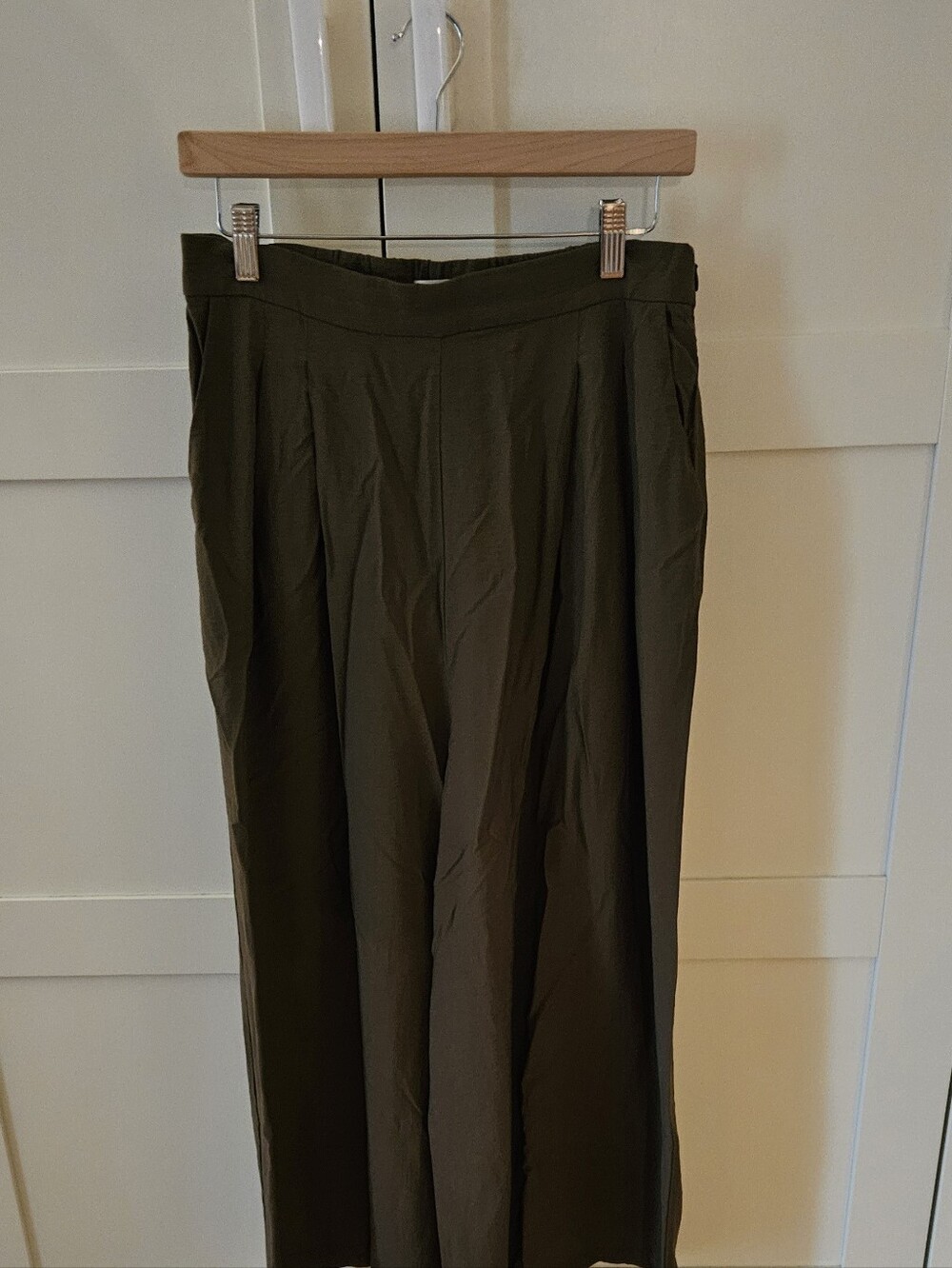 Simons Olive Green Wide-Leg Pants